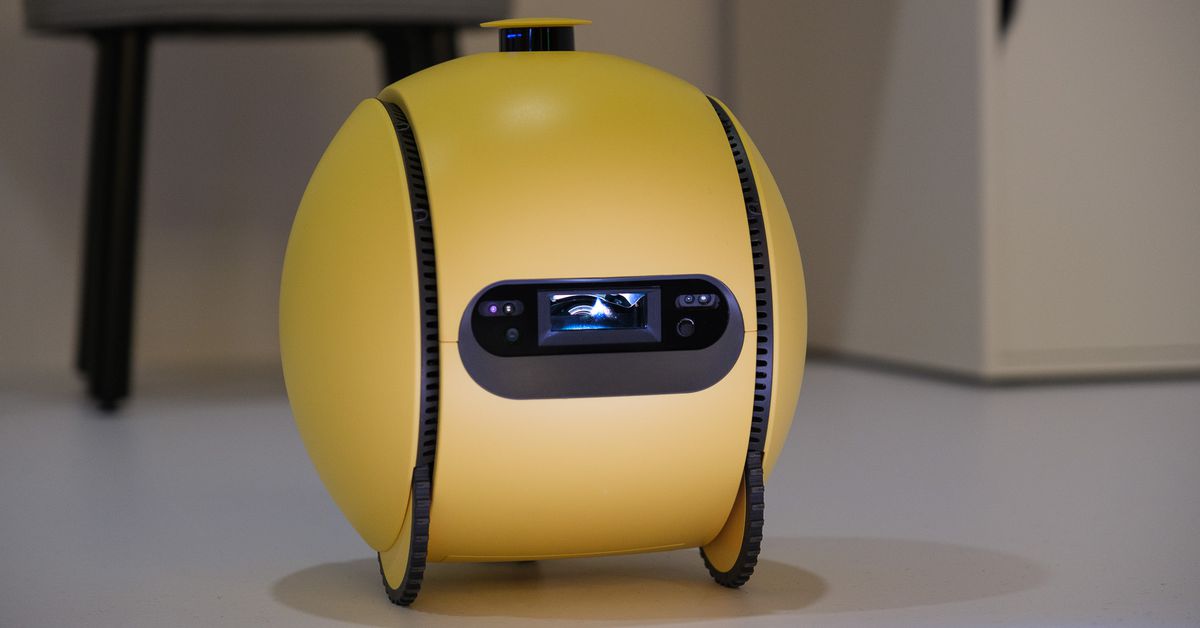 Samsung Announces Release of Its Ballie AI Robot This Year
